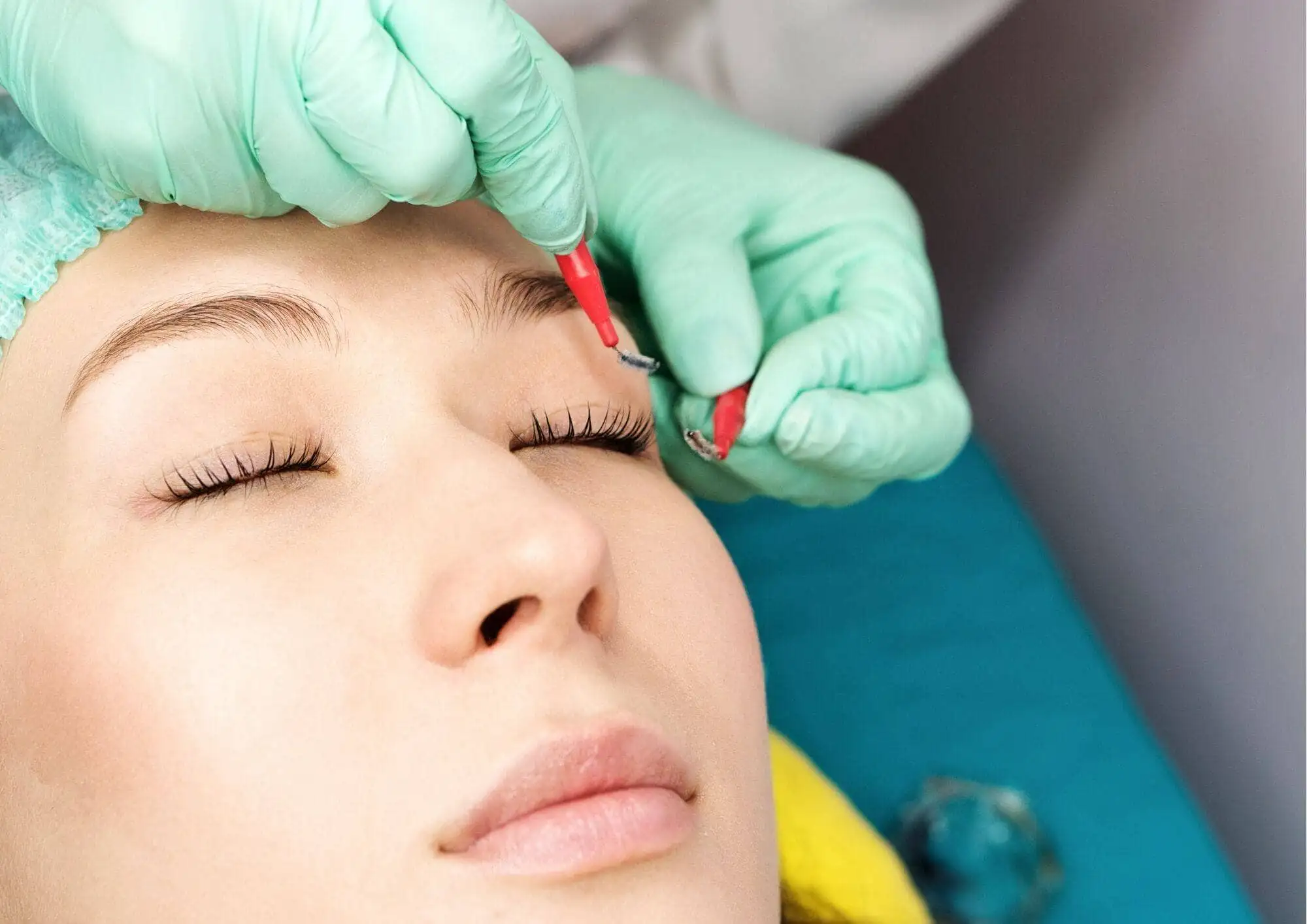 Szempilla lifting - végső igazítások